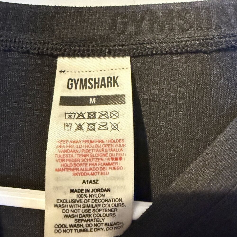 Gymshark Women's Black Short Sleeve Yoga Gym Athletic Activewear T-Shirt Top M - Picture 2 of 3